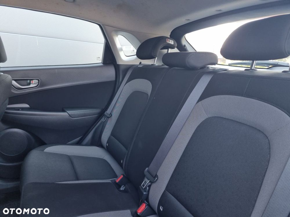 Hyundai Kona - 16