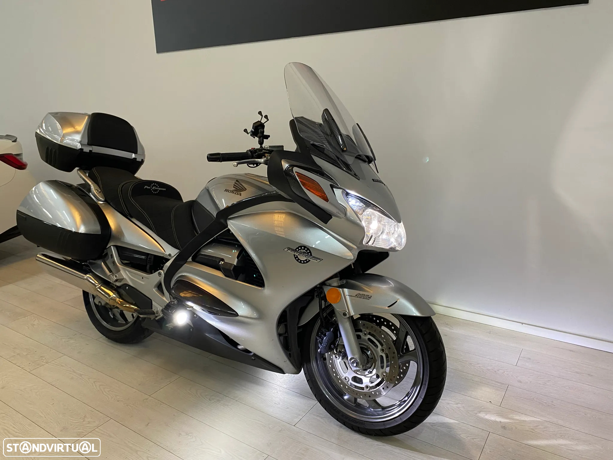 Honda Pan European ST 1300A - 6