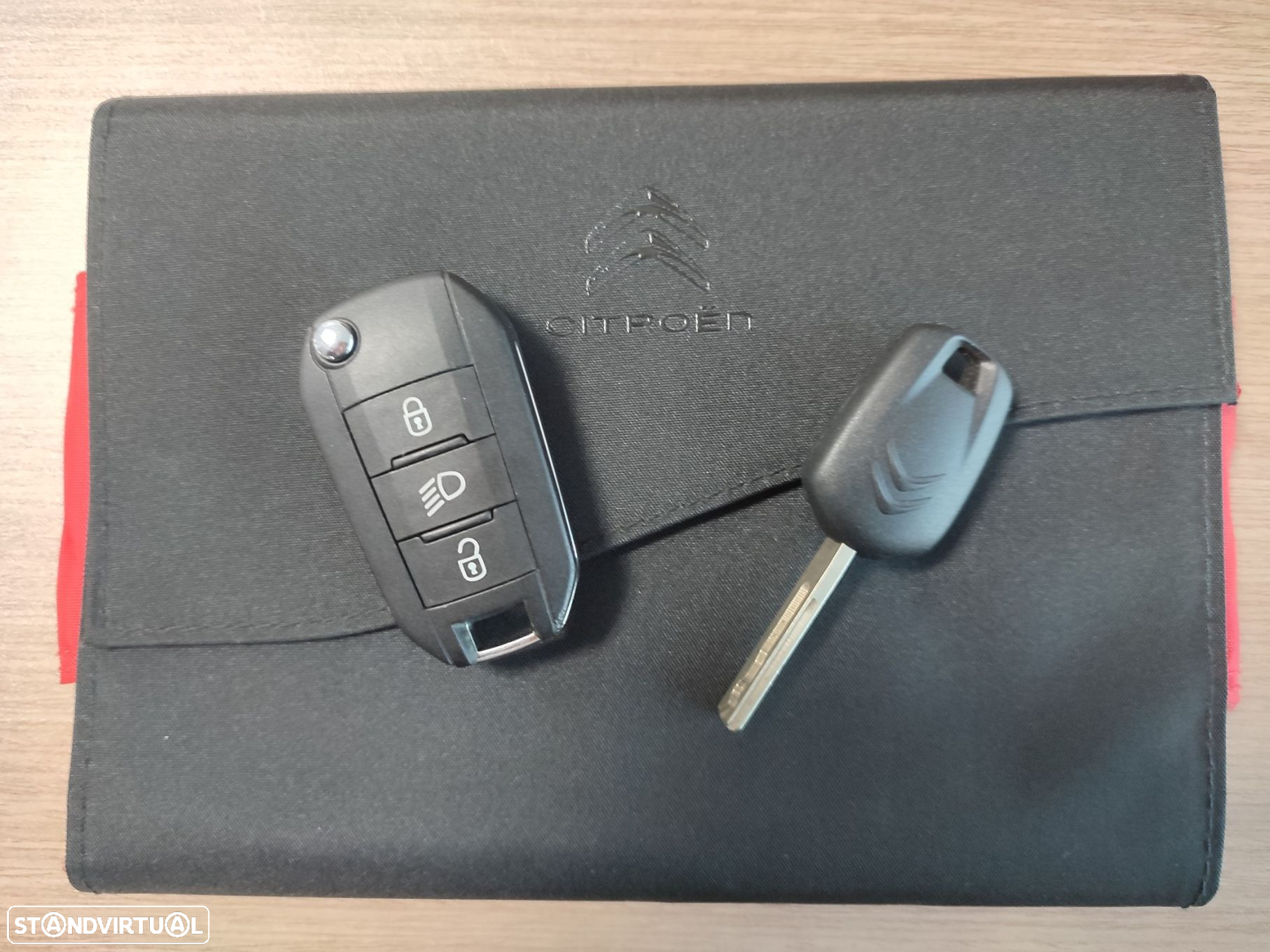 Citroën C3 1.6 BlueHDi Feel - 21