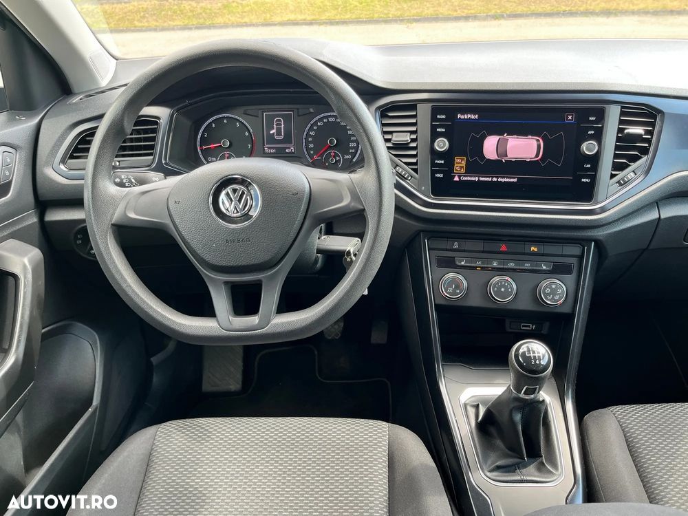 Volkswagen T-Roc - 14