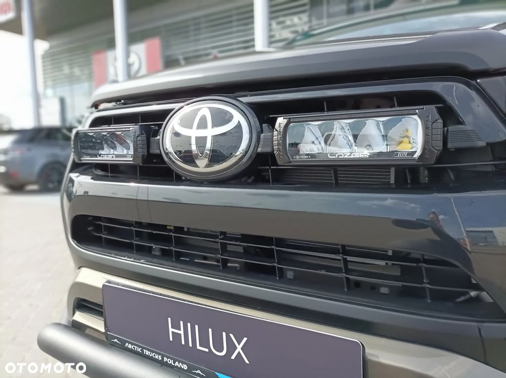 Toyota Hilux 2.8 D-4D mHEV Double Cab Invincible 4x4 - 19