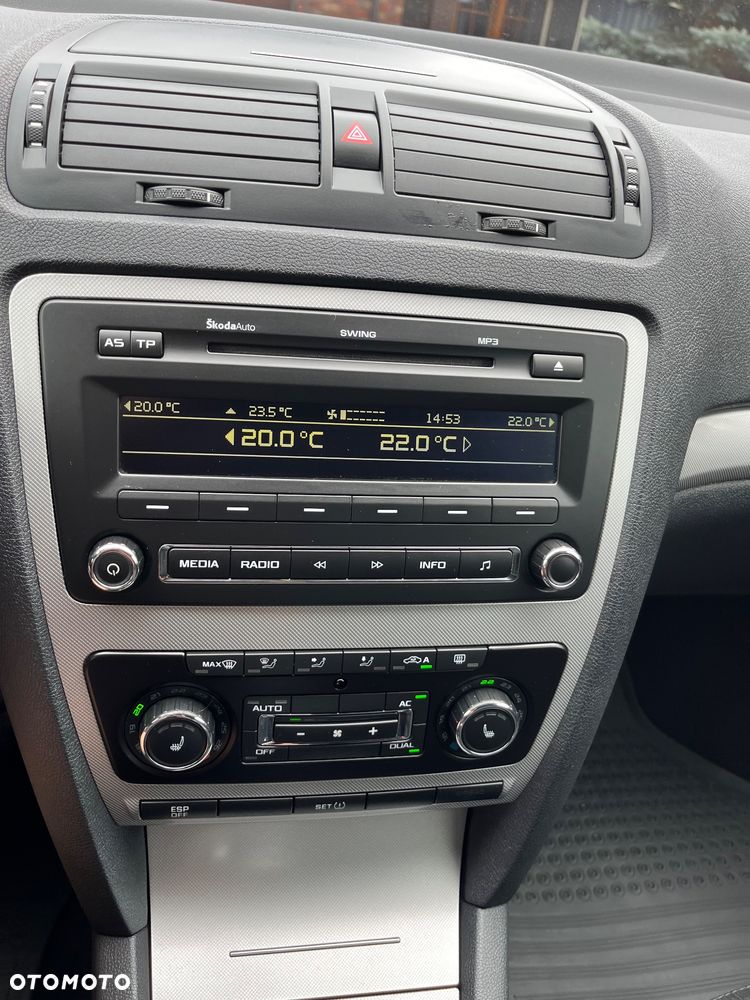 Skoda Octavia 1.8 TSI DSG Elegance - 35