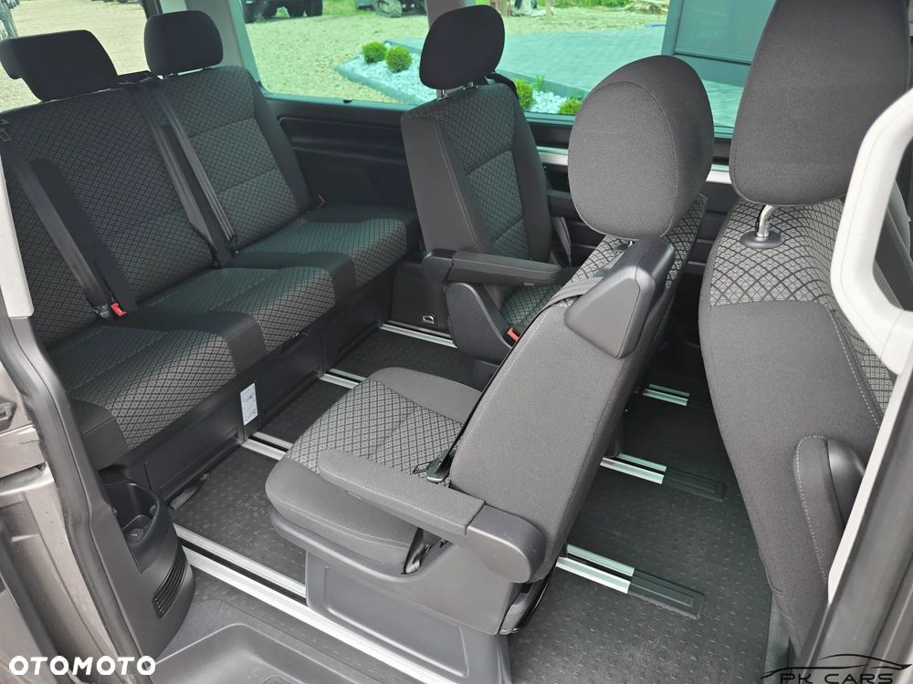 Volkswagen Multivan - 20