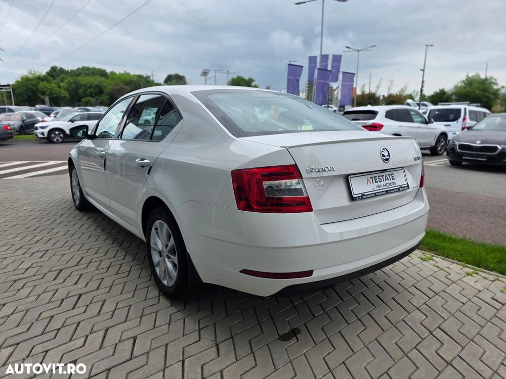 Skoda Octavia 1.5 TSI Ambition - 9