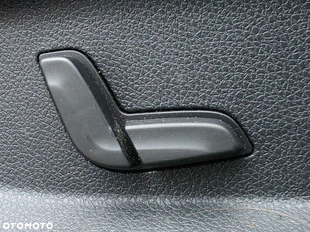 Mercedes-Benz GLC - 18