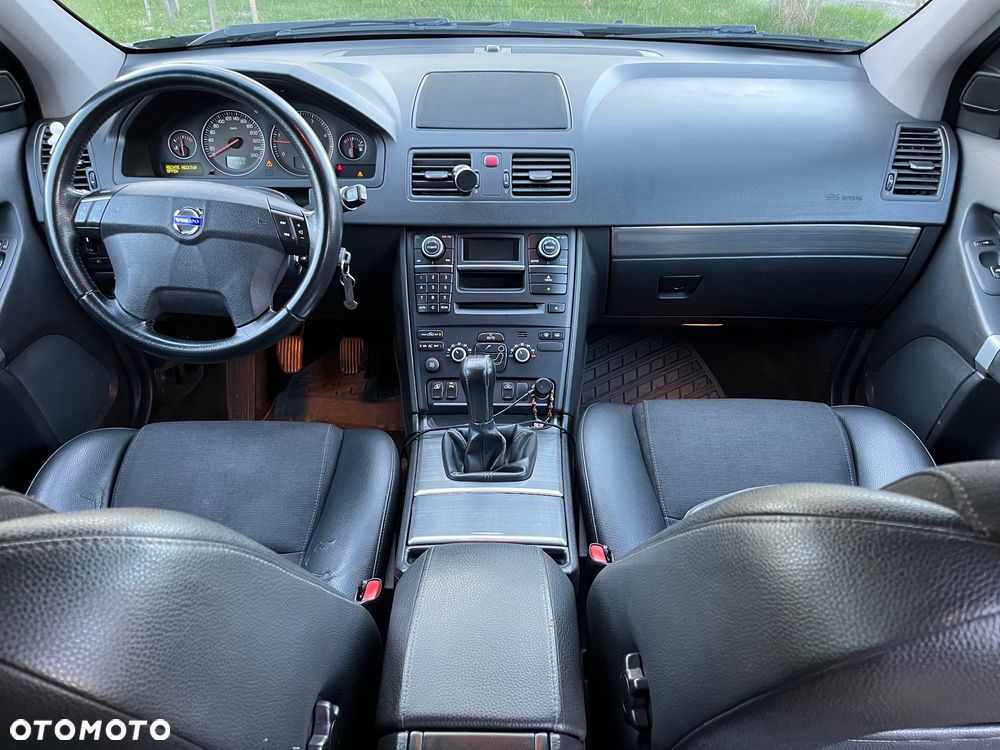 Volvo XC 90 D5 Momentum - 8