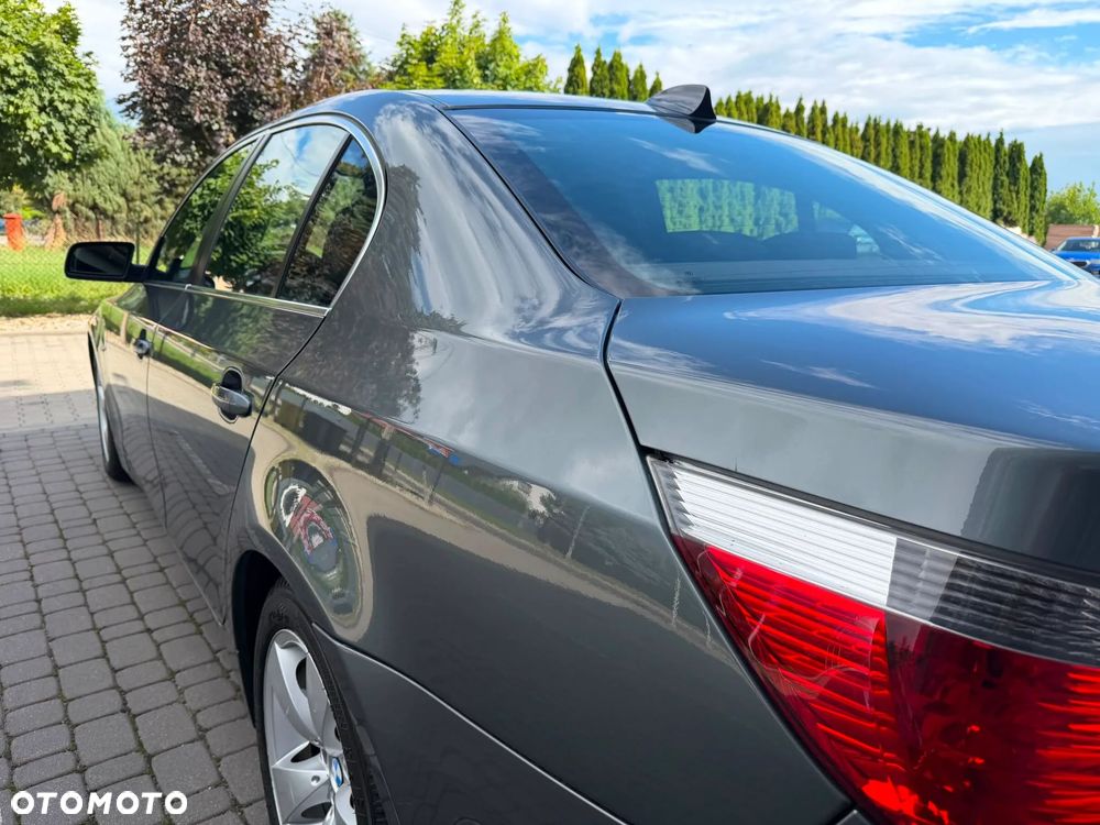 BMW Seria 5 525i - 9