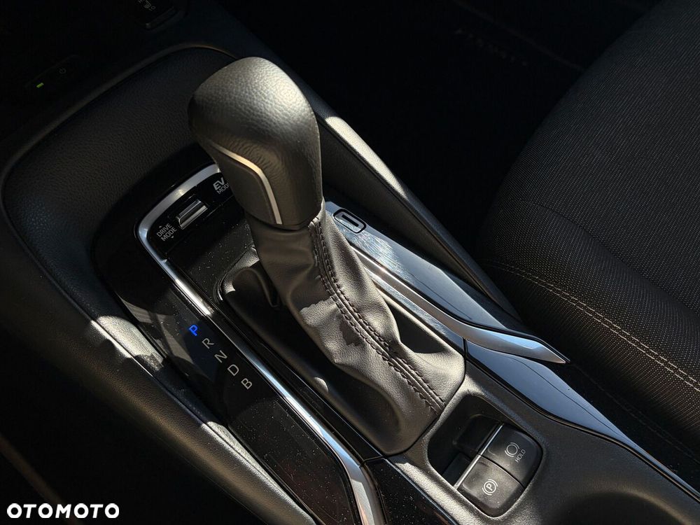 Toyota Corolla 1.8 Hybrid Comfort - 16
