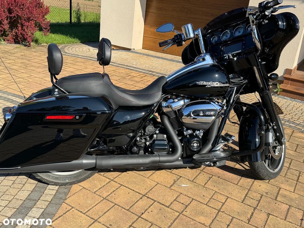 Harley-Davidson Touring Street Glide - 1