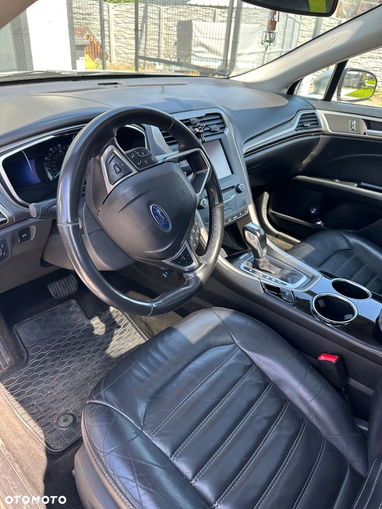Ford Fusion 2.0 EcoBoost Titanium - 6