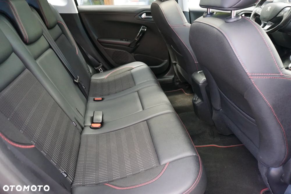 Peugeot 2008 PureTech 130 Stop&Start GT-Line Edition - 17