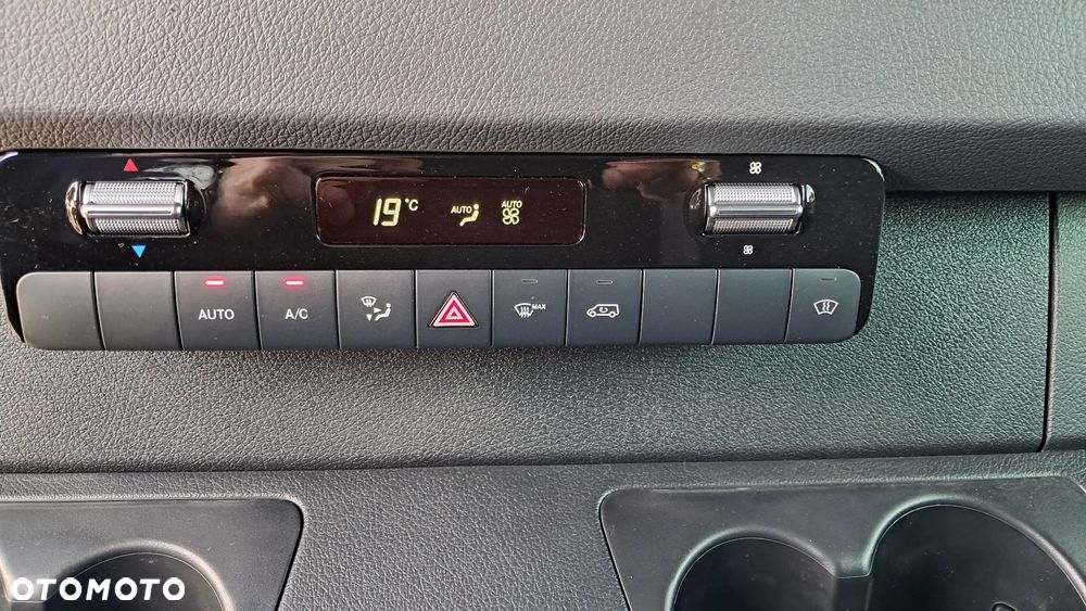 Mercedes-Benz Sprinter 319 CDI Furgon PRO L3H2 4x4 - 20