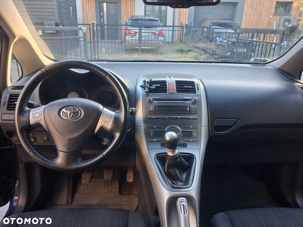 Toyota Auris 2.0 D-4D Luna - 11