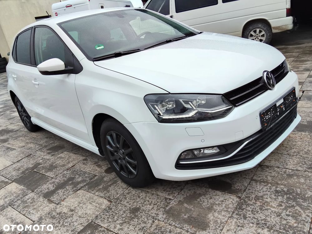 Volkswagen Polo 1.4 TDI Blue Motion Technology DSG Allstar - 2