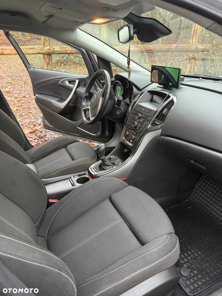 Opel Astra 1.4 T Cosmo S&S - 13