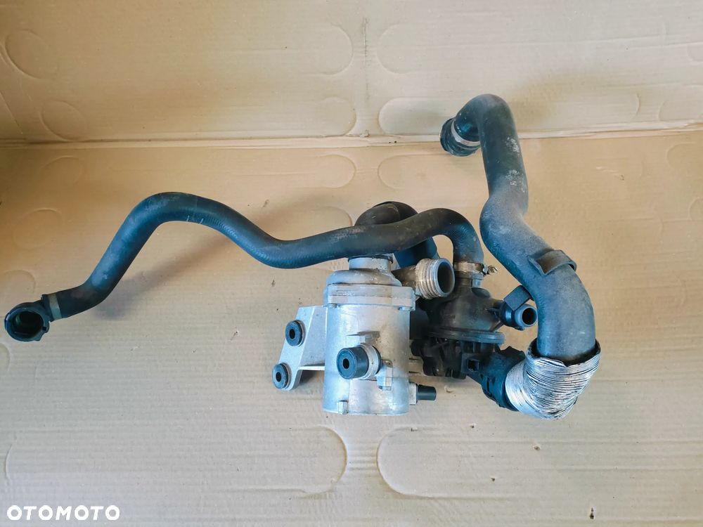 BMW E90 LIFT 2.0B POMPA WODY ELEKTRYCZNA - 5