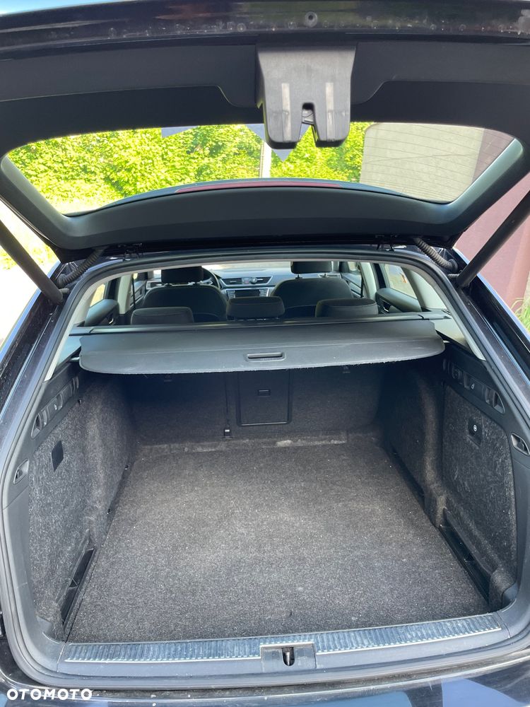 Skoda Superb 2.0 TDI Style DSG - 4
