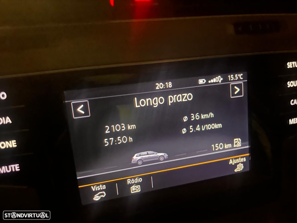 VW Golf Variant 1.6 TDi Highline DSG - 26