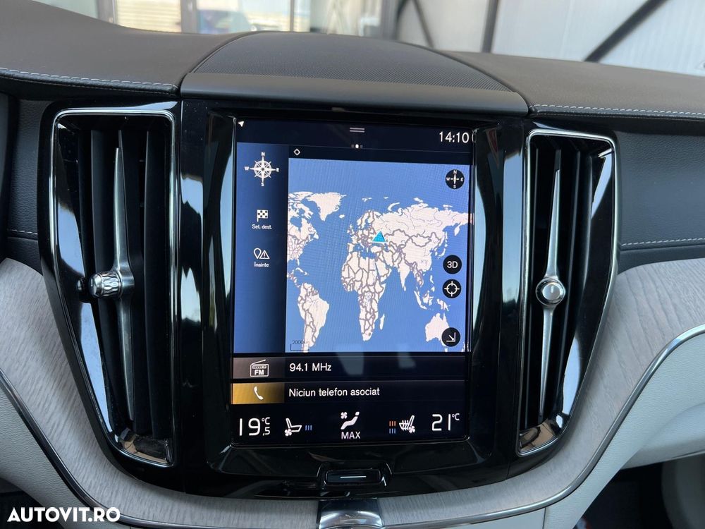 Volvo XC 60 - 30