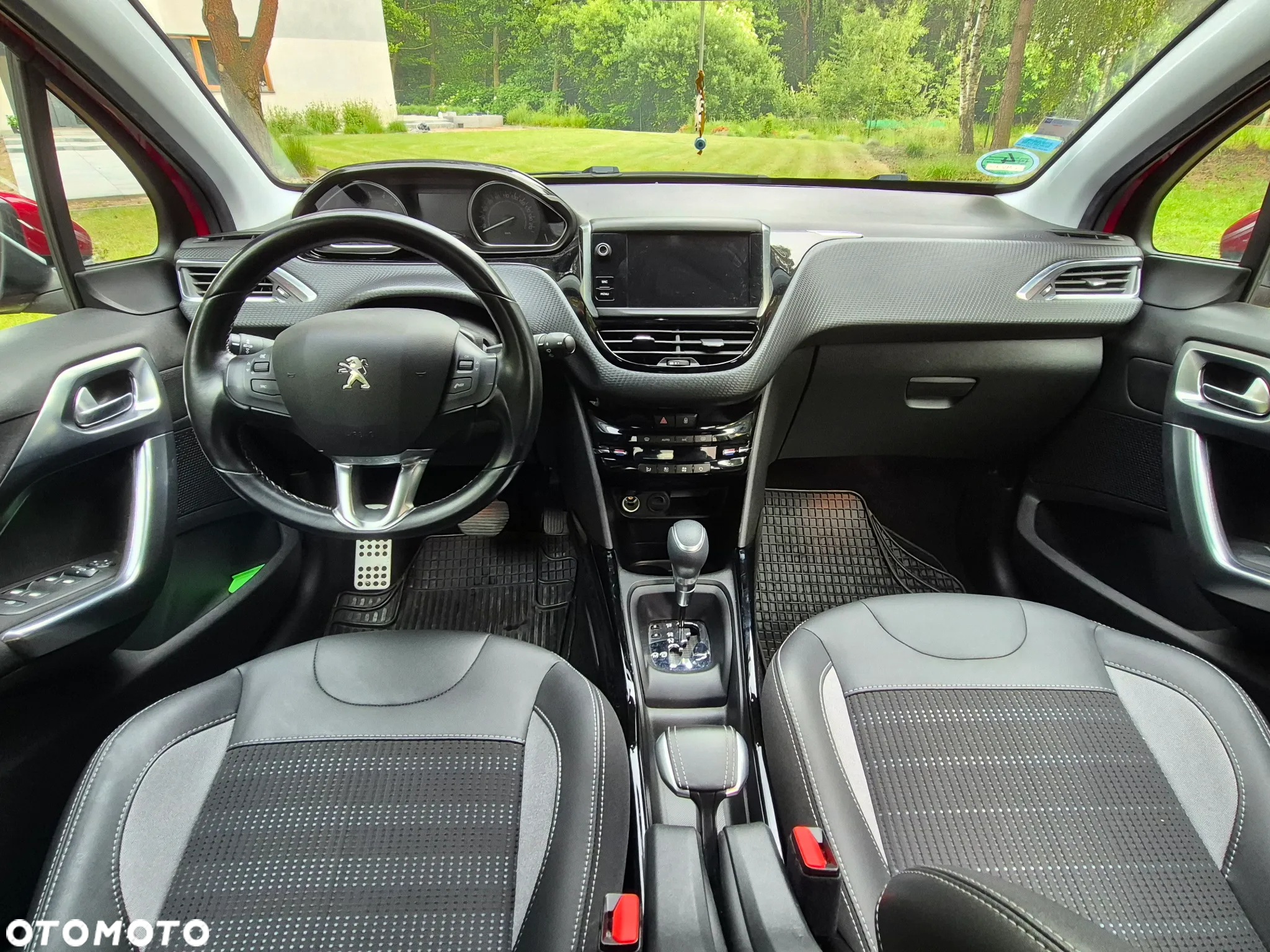 Peugeot 2008 1.2 Pure Tech Allure S&S EAT6 - 8