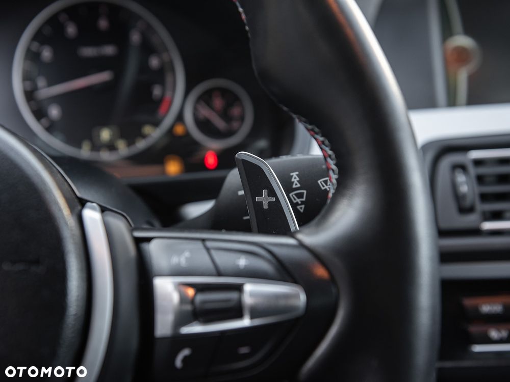 BMW Seria 5 520i - 18
