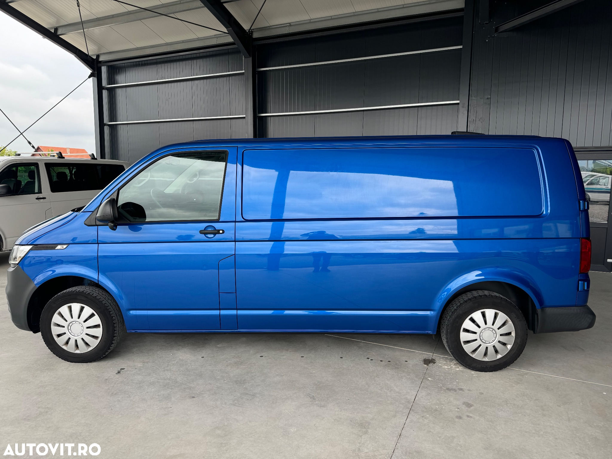 Volkswagen Transporter T6.1 - 11