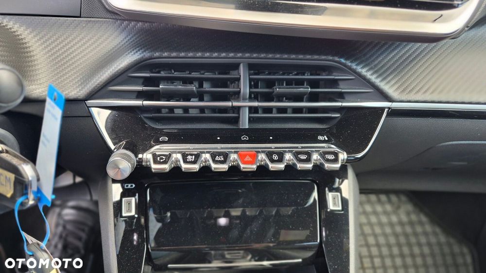 Peugeot 2008 1.2 PureTech Allure S&S EAT8 - 26