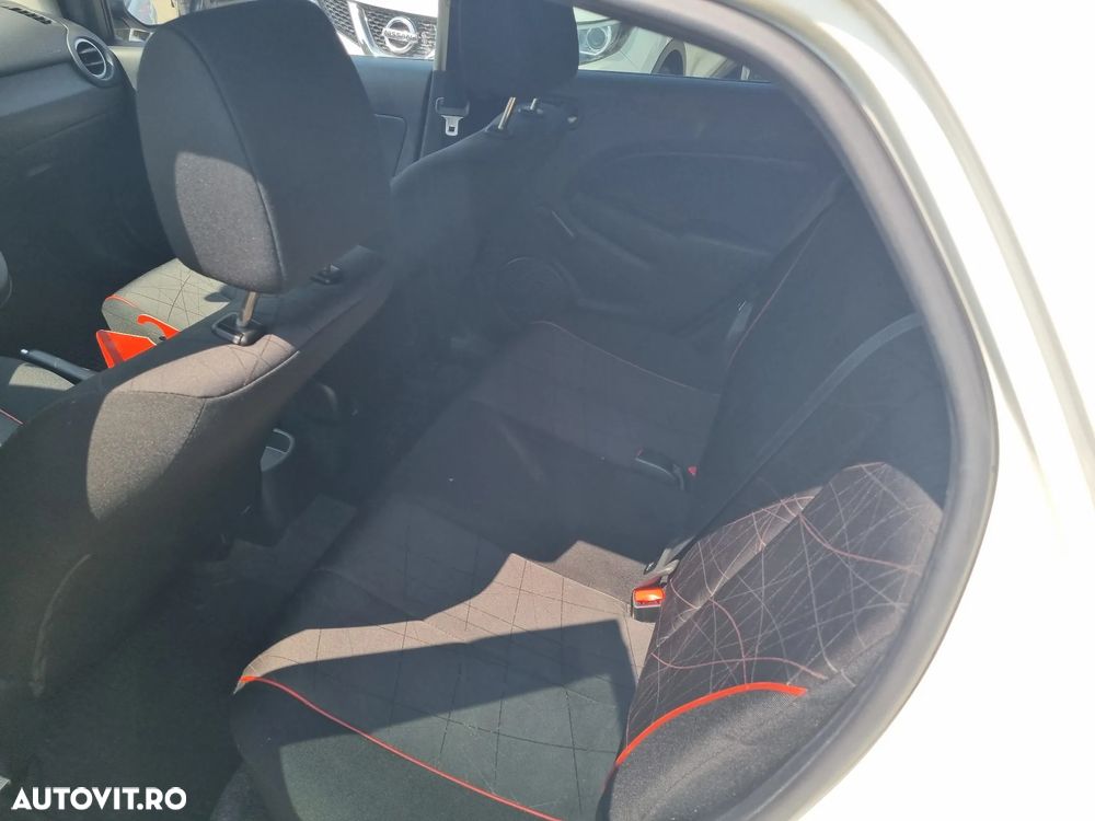 Mazda 2 1.3i Tamura - 9