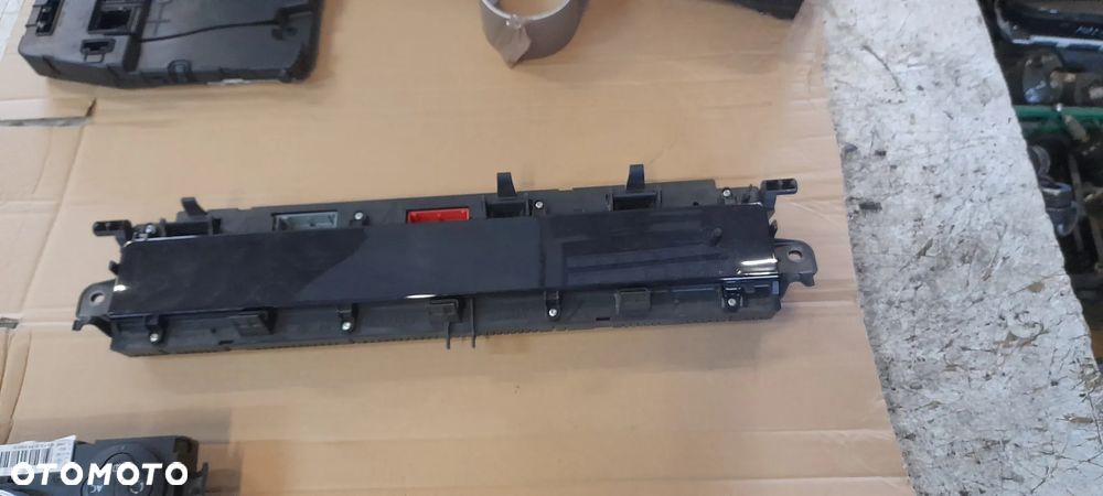 Licznik Renault Scenic 2  P8200451505A