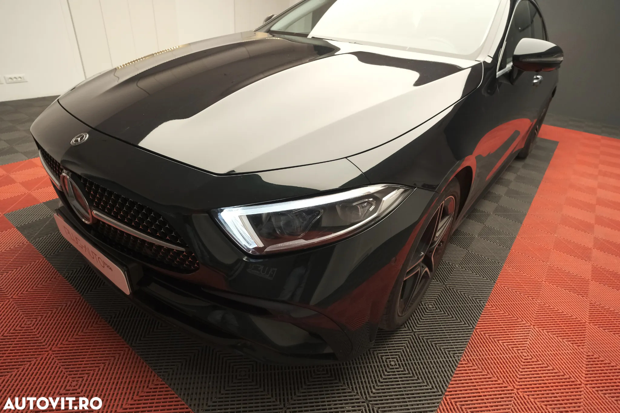 Mercedes-Benz CLS 350 9G-TRONIC AMG Line - 3
