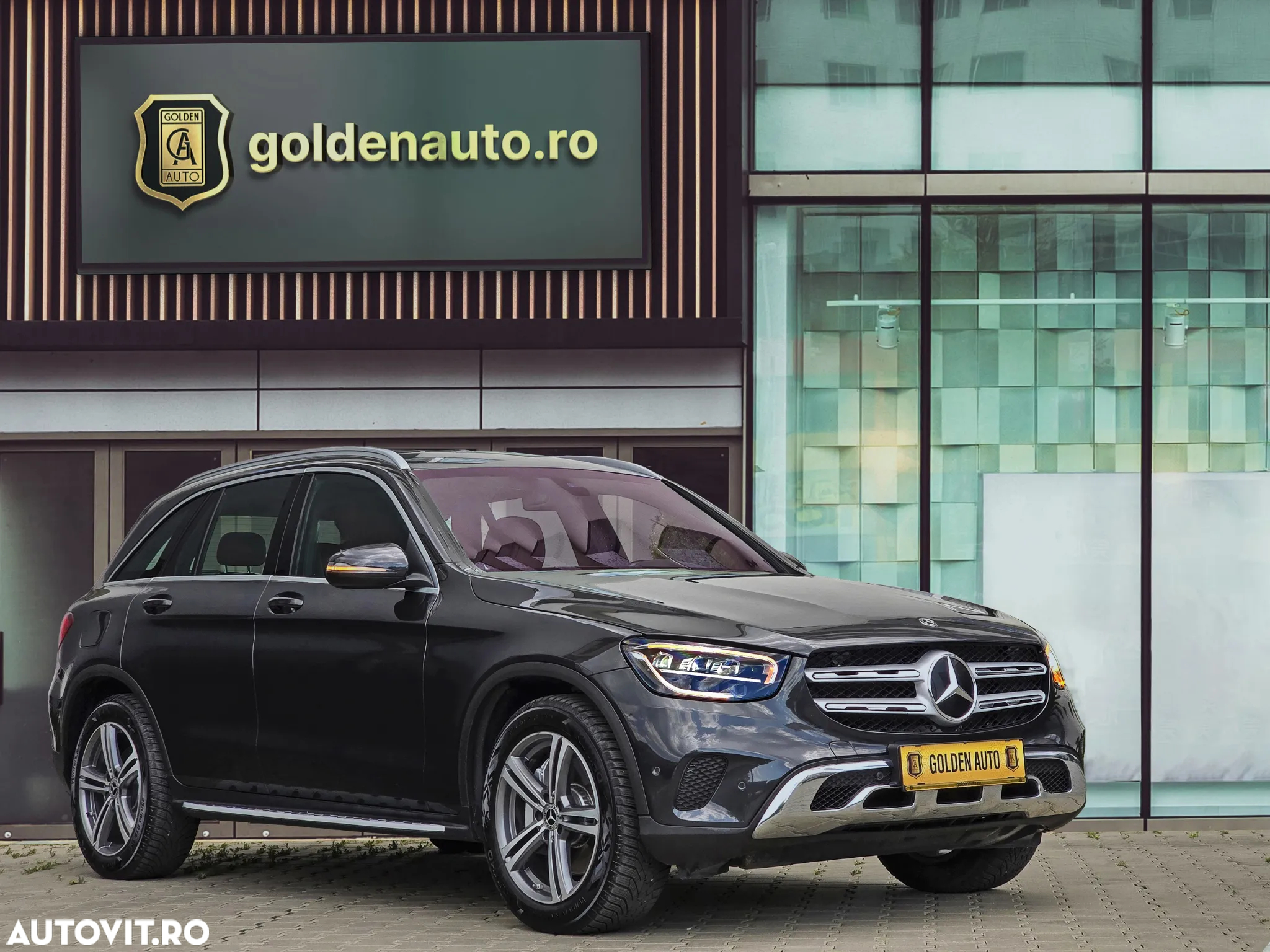 Mercedes-Benz GLC - 13