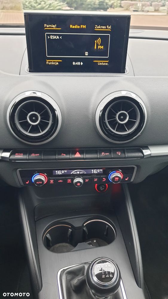 Audi A3 3-drzwiowe 1.6 TDI DPF Attraction - 18