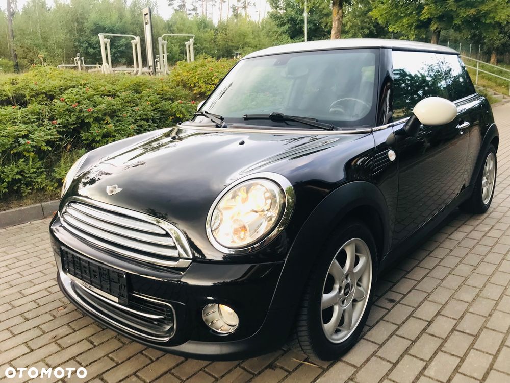 MINI Cooper Standard - 2