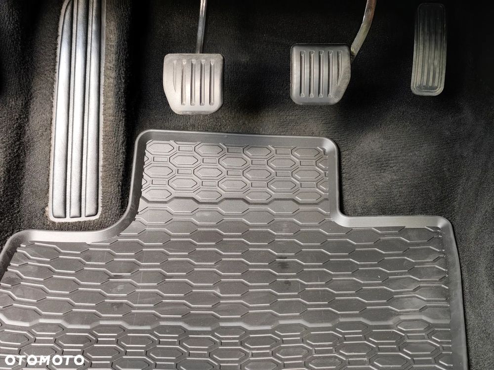 Ford Mondeo 2.0 TDCi Titanium - 33
