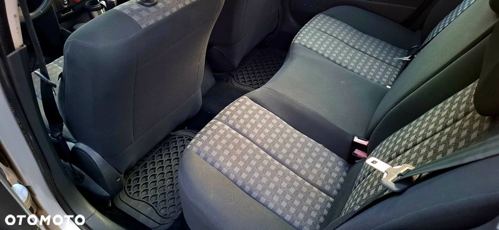 Renault Megane 1.6 16V Expression - 8