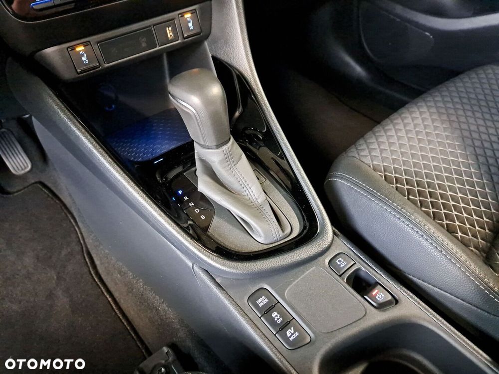 Toyota Yaris - 27