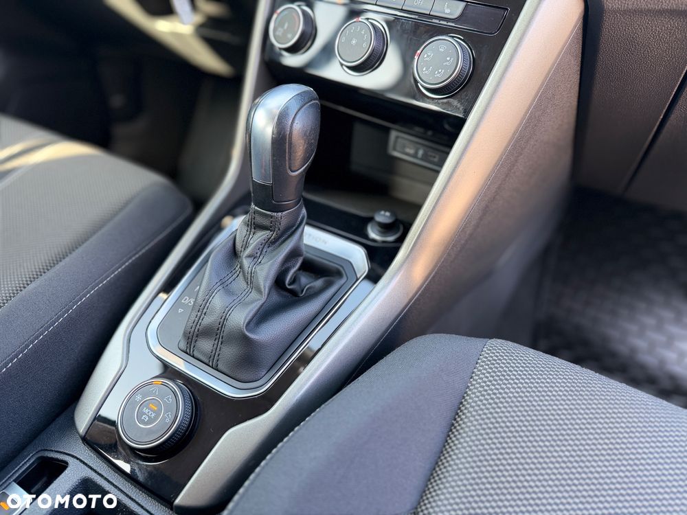 Volkswagen T-Roc 2.0 TDI SCR 4MOTION DSG ACTIVE - 18