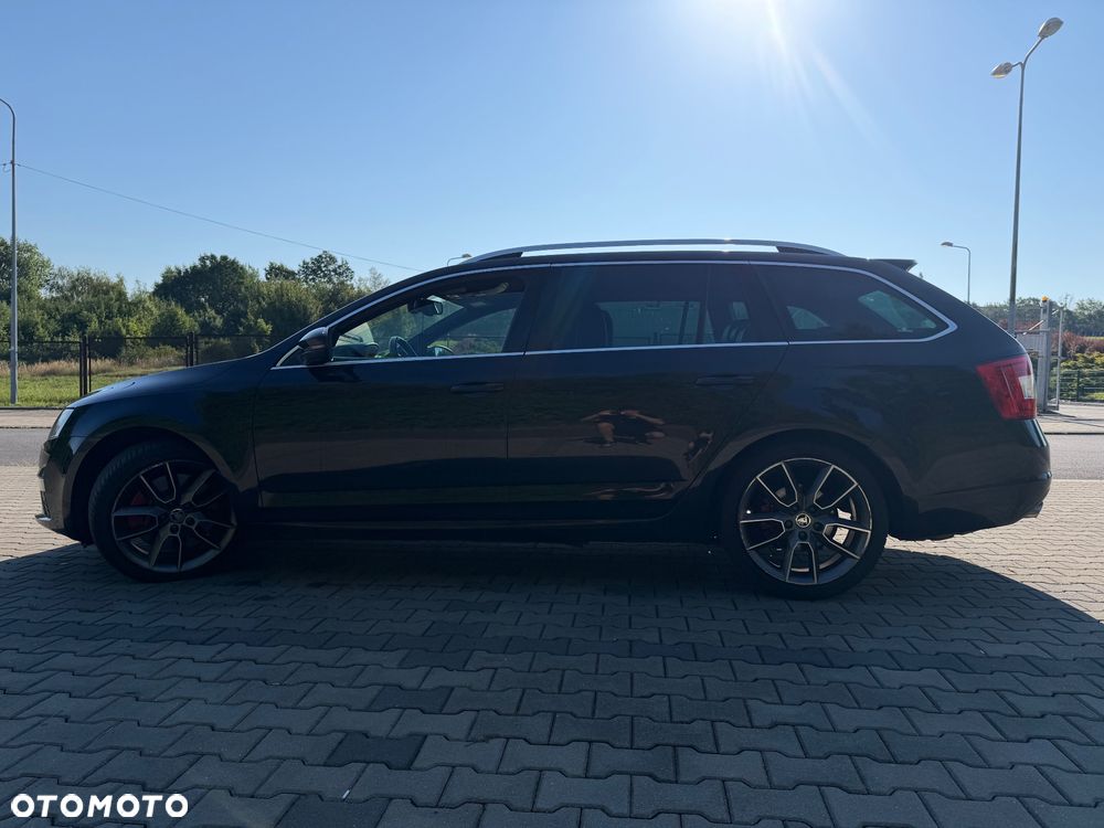 Skoda Octavia 2.0 TDI RS DSG - 4