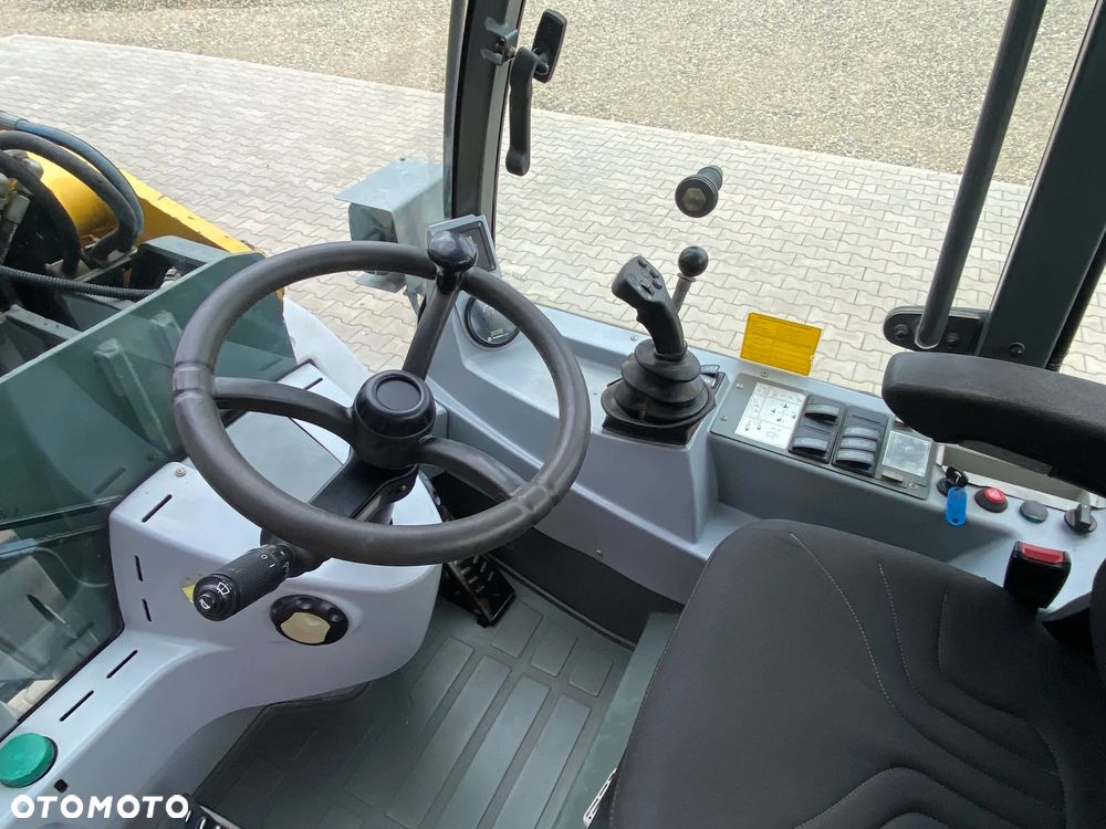 Kramer 750T Ładowarka czołowa teleskopowa - 8