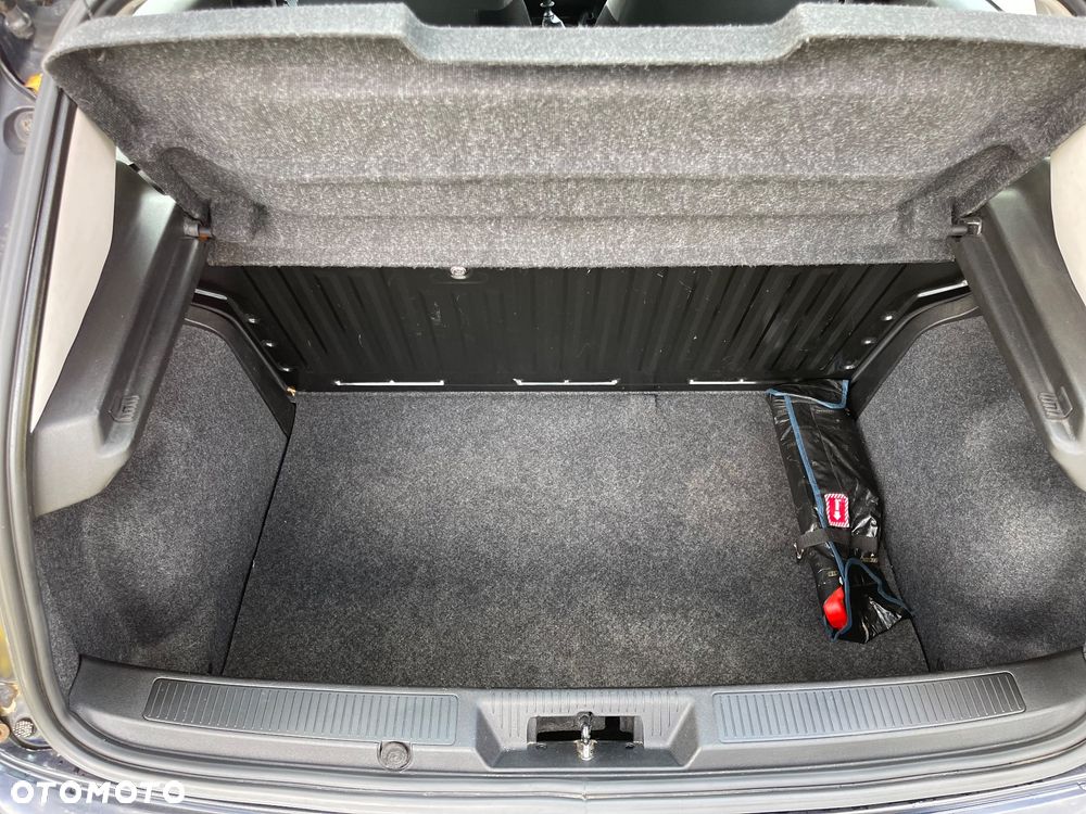 Fiat Grande Punto - 10