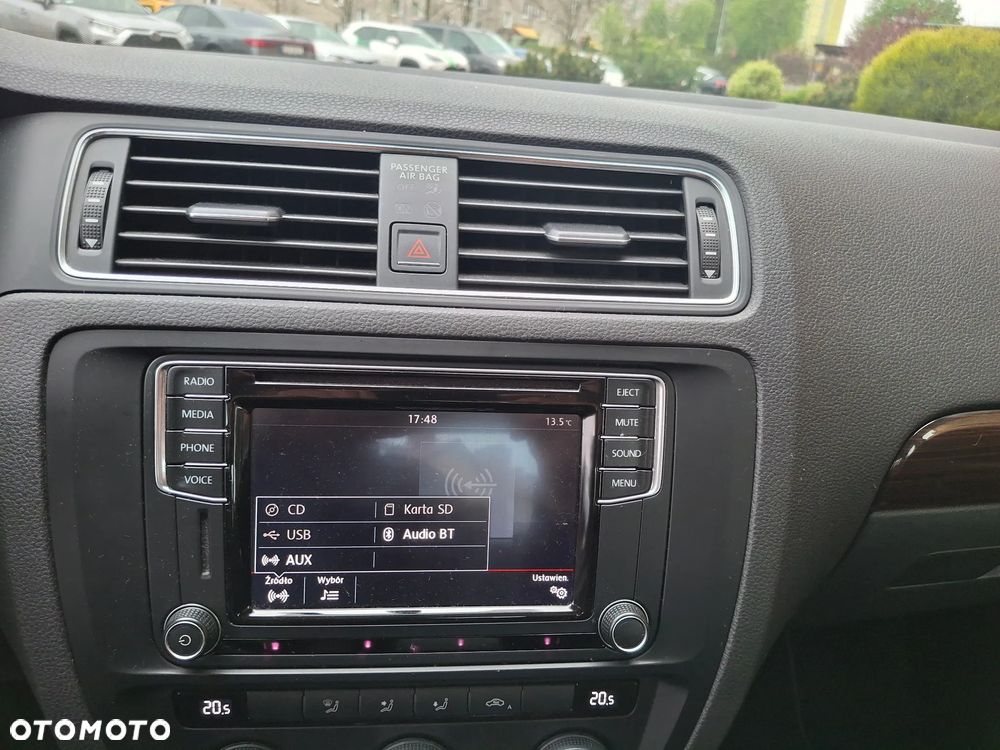 Volkswagen Jetta 1.4 TSI BMT Comfortline - 25