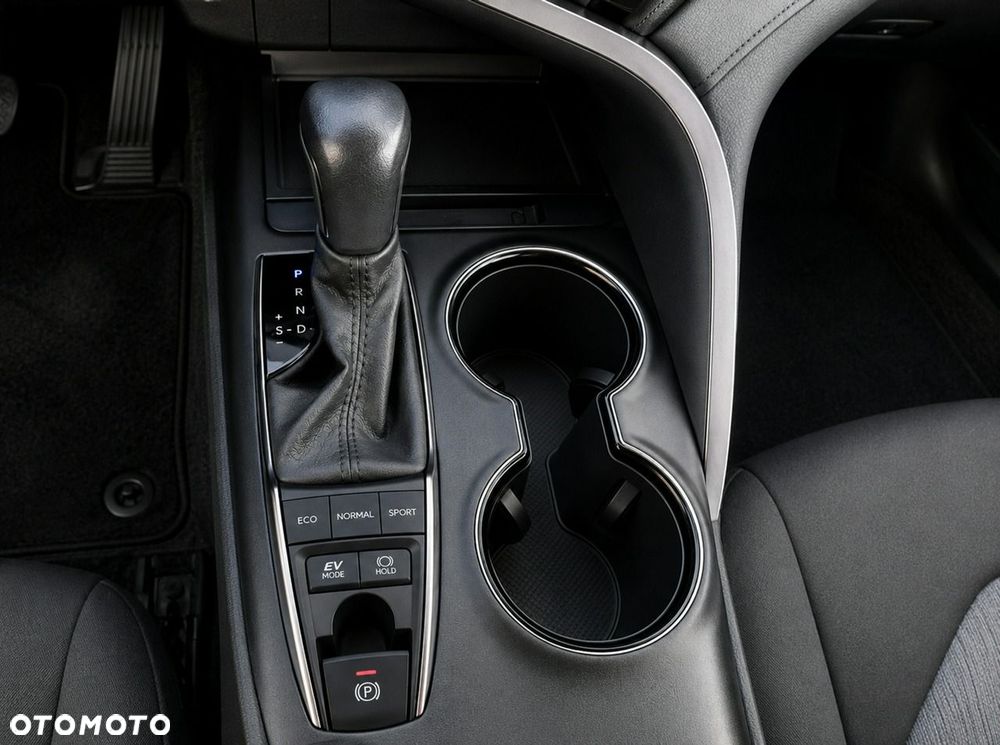 Toyota Camry 2.5 Hybrid Comfort CVT - 9