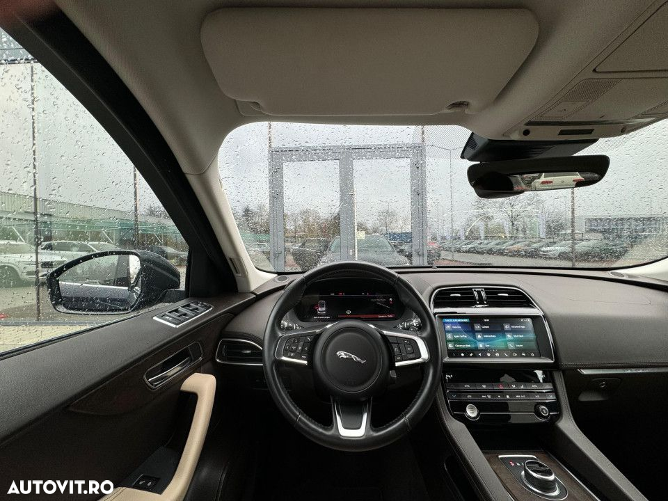 Jaguar F-Pace 20d AWD Aut. Prestige - 10