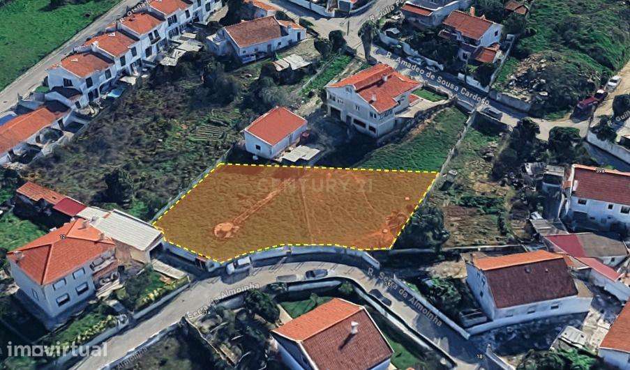 Terreno Urbano com 940 m2 , com capacidade para construção de 2 Moradi - Grande imagem: 2/9