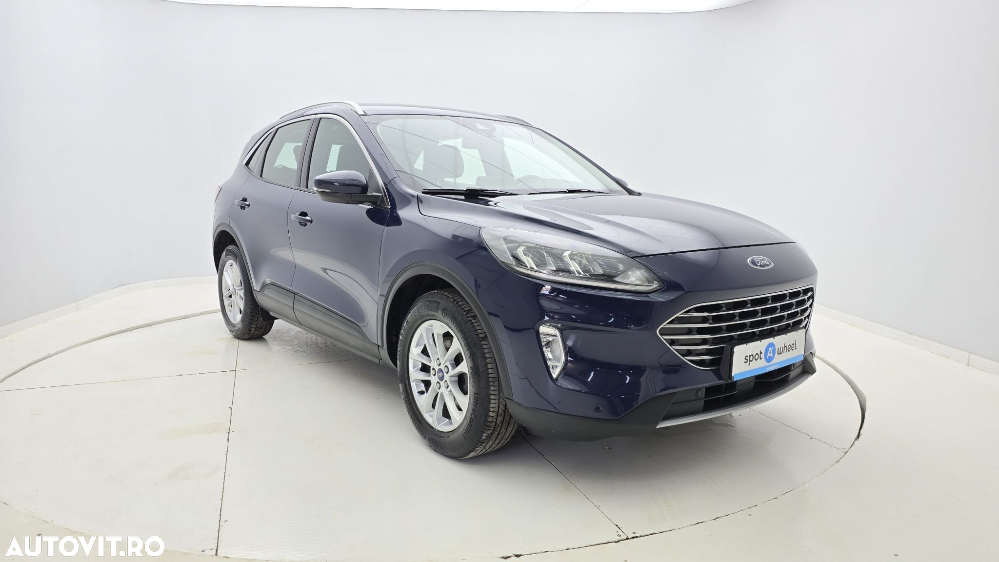 Ford Kuga - 4