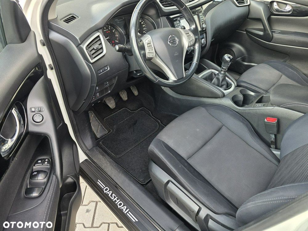 Nissan Qashqai - 11