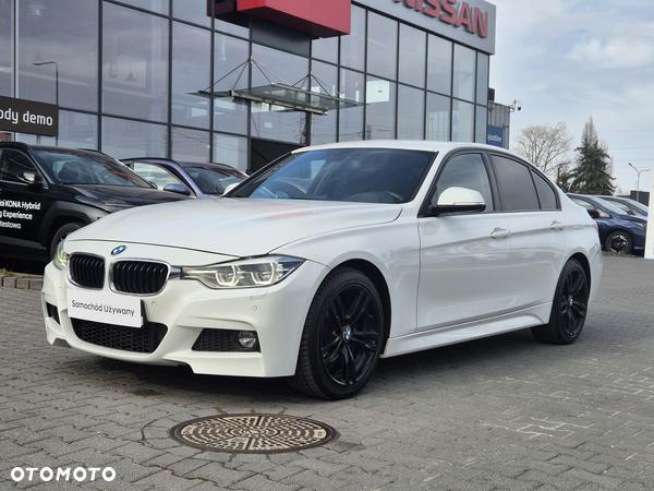 BMW Seria 3 318i M Sport Shadow