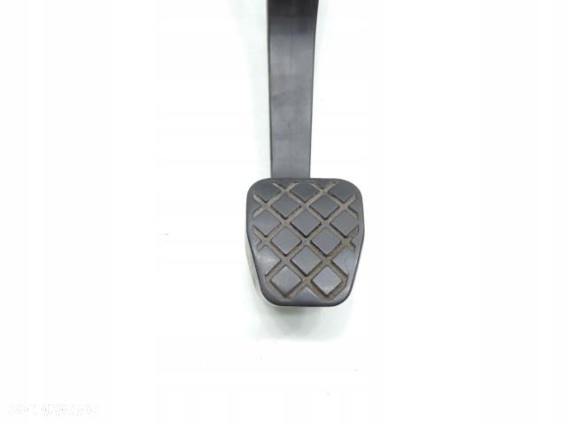 PEDAŁ SPRZĘGŁA AUDI A3 8L - 2