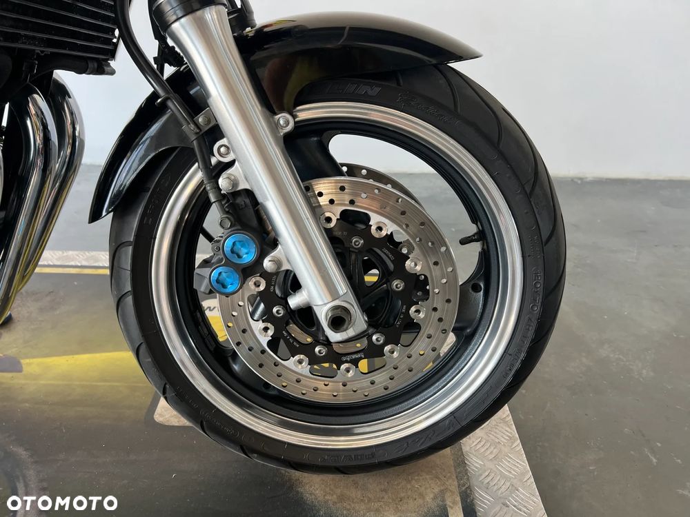 Yamaha XJR - 20