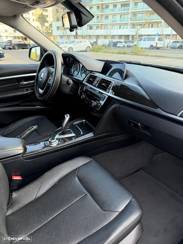 BMW 320 d Auto Line Luxury - 11